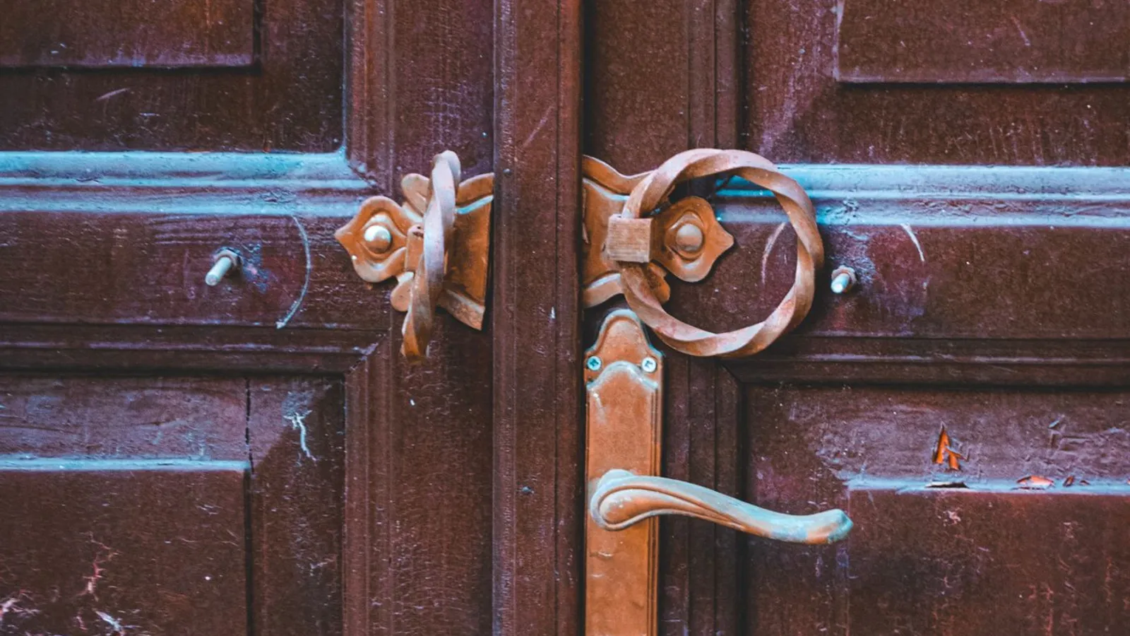 Cách chọn cửa nhựa Composite phù hợp cho ngôi nhà